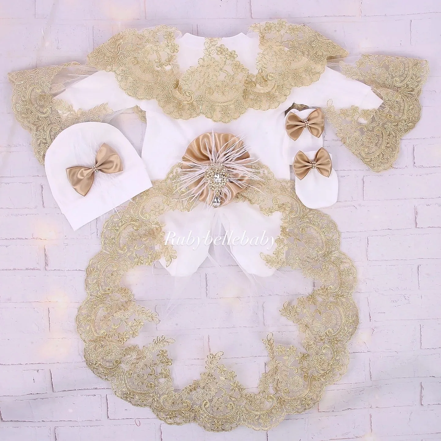 3pcs Elegant Luxury Lace Baby Girl Outfit -White/Gold