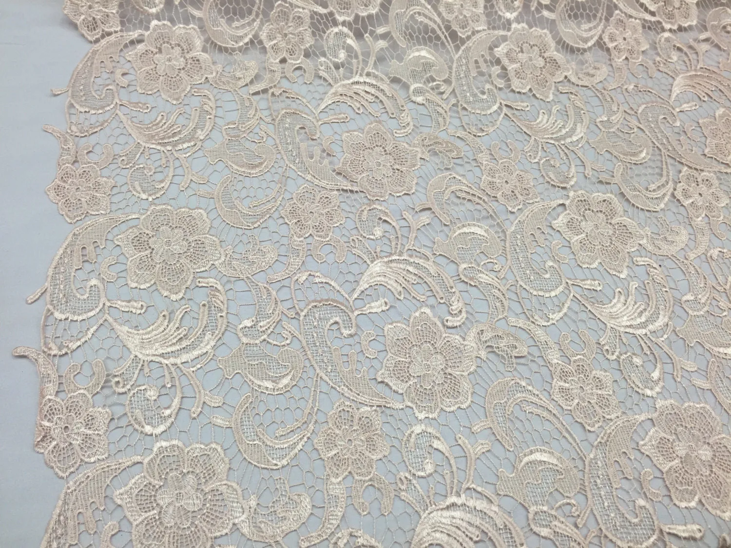 Fascinating peach light weight guipure design-prom-nightgown-decorations-apparel-fashion-dresses-nightgown-sold by the yard
