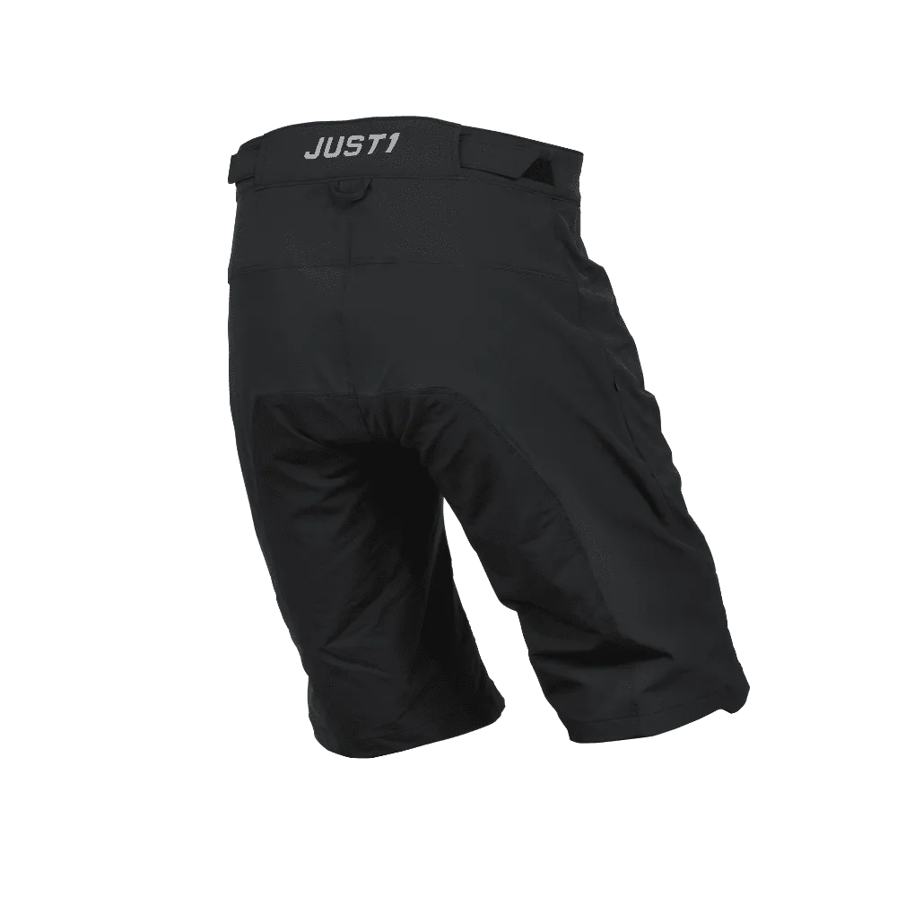 J-EXPLORER SHORTS