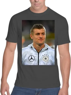 Middle of the Road Toni Kroos - Men's Soft & Comfortable T-Shirt SFI #G1599453