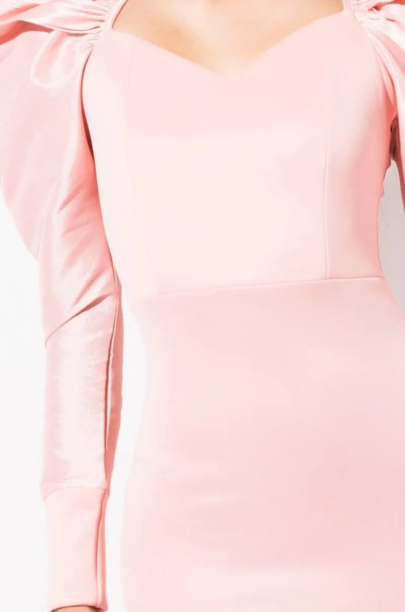Puff sleeve mini dress in pink