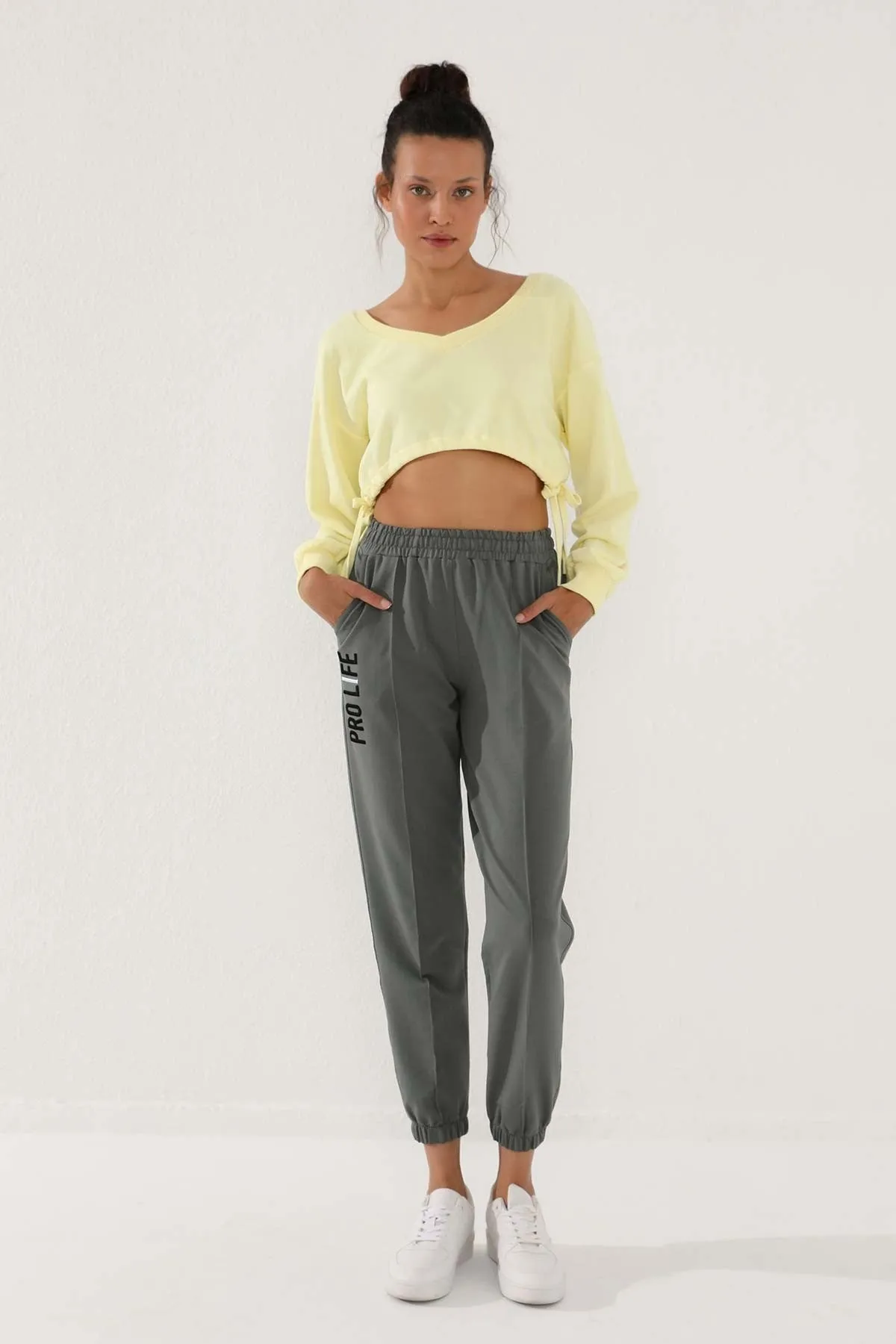 TMY Çağla Summer Embroidered Comfortable Fit Elastic Cuff Women's Sweatpants - 94571 - Torres Novas