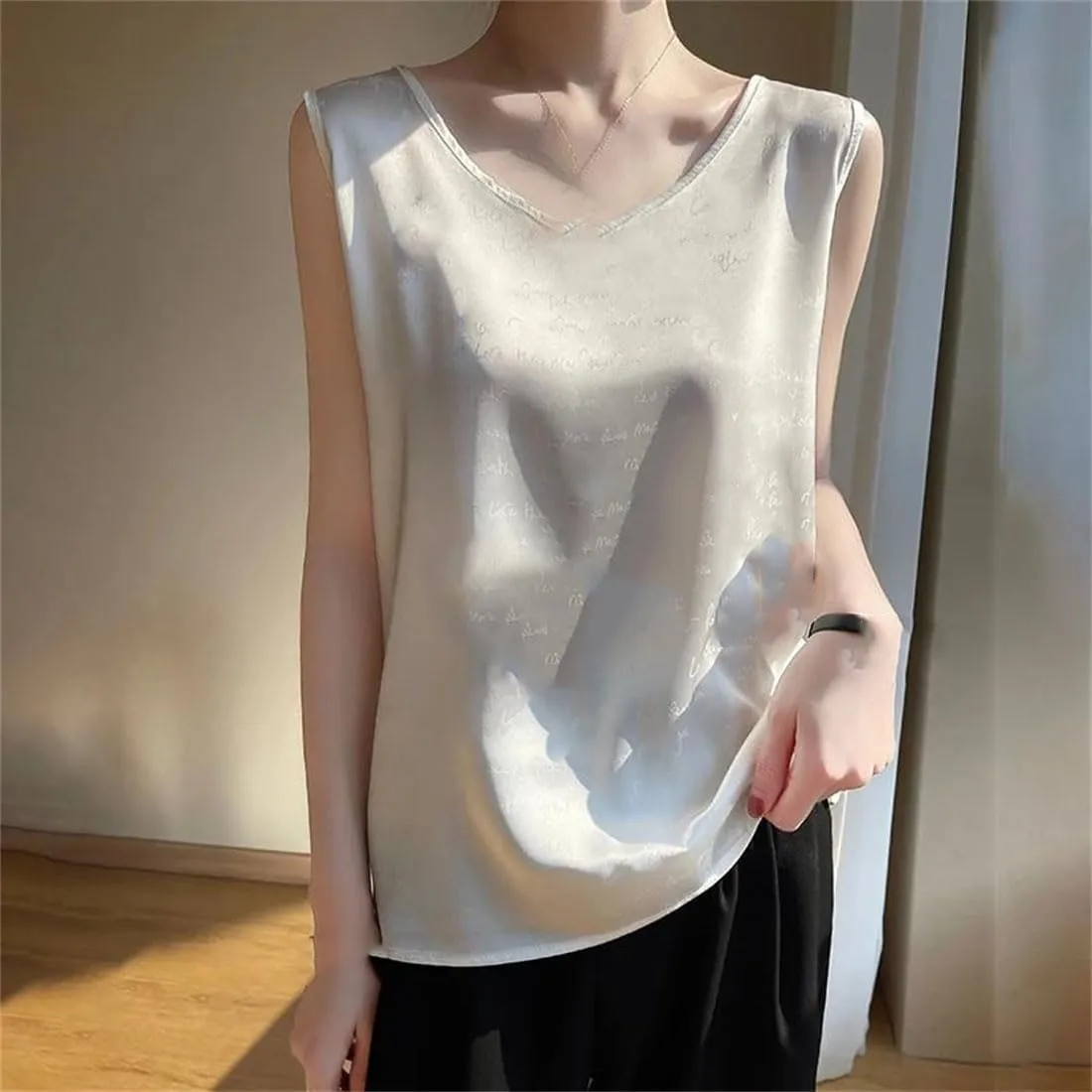 Women's Silk Camisole Loose Knitted Vest Thin Sleeveless Suit Inside Tops Mulberry-Silk Bottoming Shirt